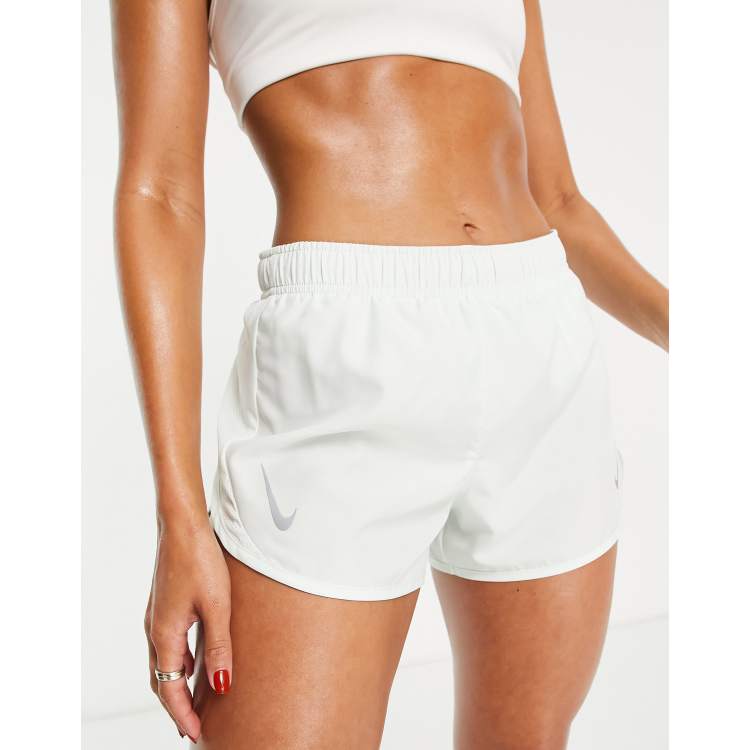 White nike clearance running shorts