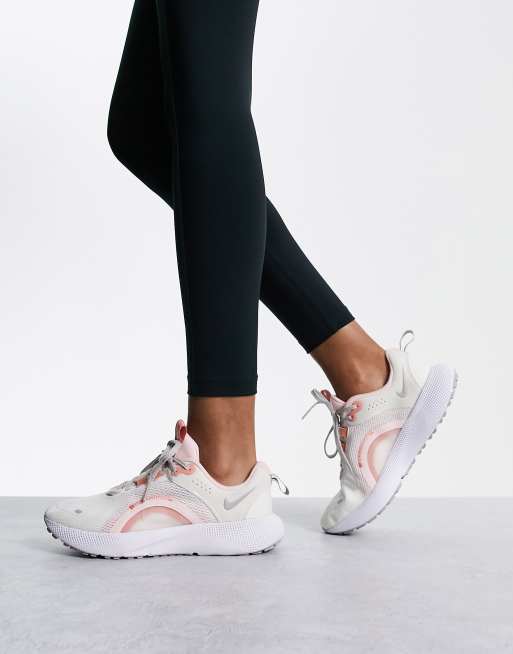 Nike Running React Escape Run 2 trainers in light cream and | ASOS