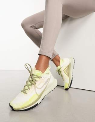 Nike Running React Goretex Peg Trail 4 Trainer In Ivory And Neutral Olive-White