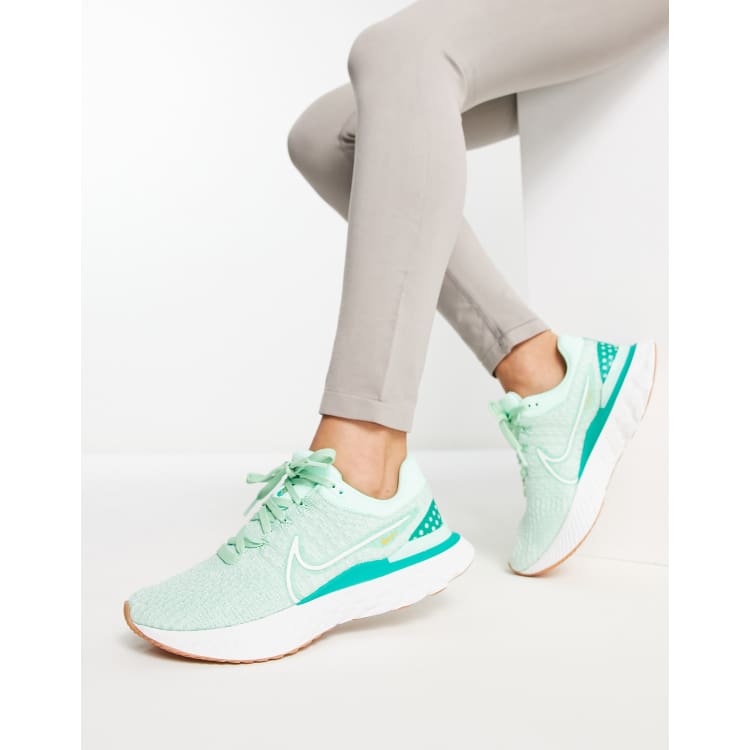 Evalueerbaar Korting Janice Nike Running React Infinity Run 3 Flyknit trainers in mint green | ASOS