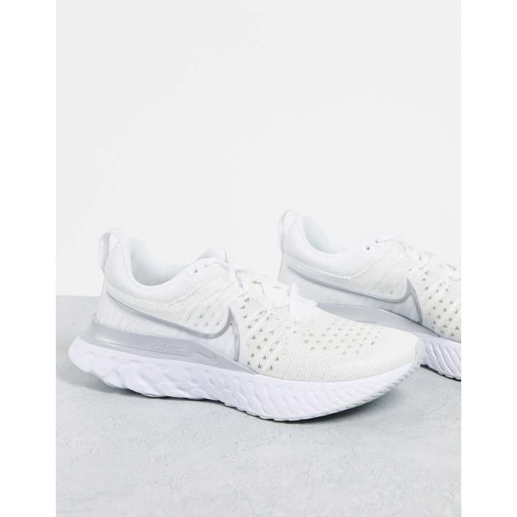 Nike flyknit 2025 2 white