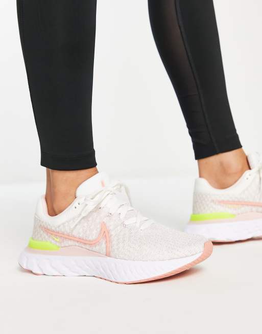 Flyknit running sales