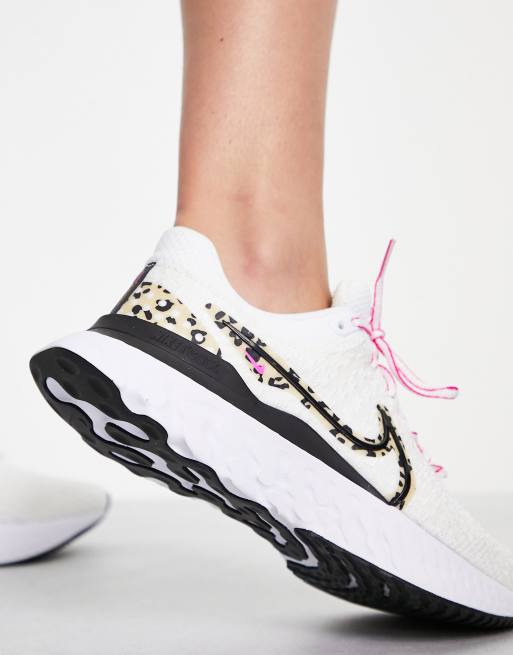 Nike store leopardate running