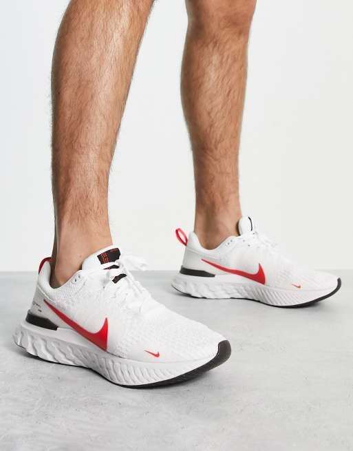 Nike free hotsell rn hvide