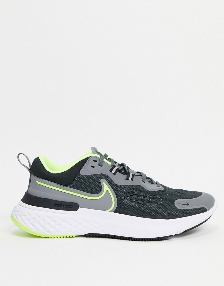Nike Running React Miler 2 sneakers in gray-Grey