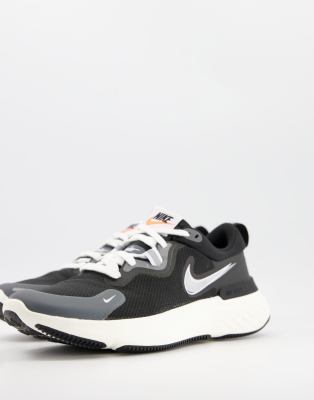 nike react miler black and white