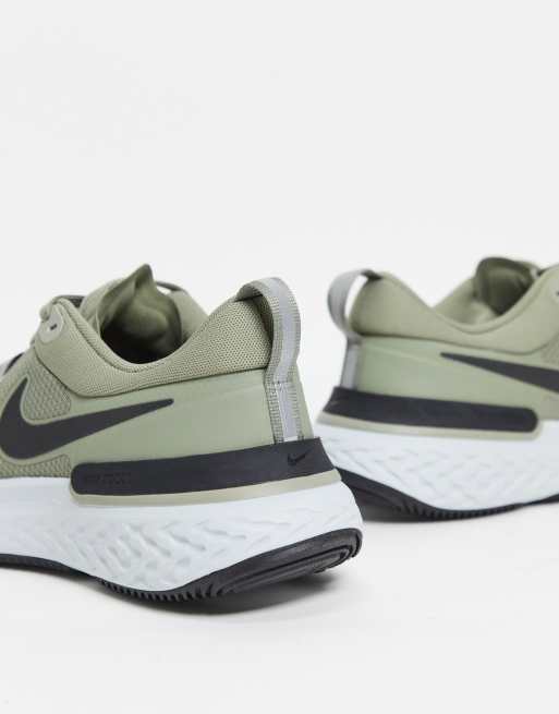 Nike Running React Miler trainers in khaki, 3 of 4