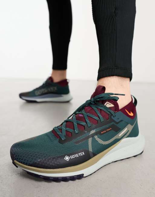 Nike Running – React Pegasus Trail 4 Gore-Tex – Buty sportowe w kolorze khaki i bordowym