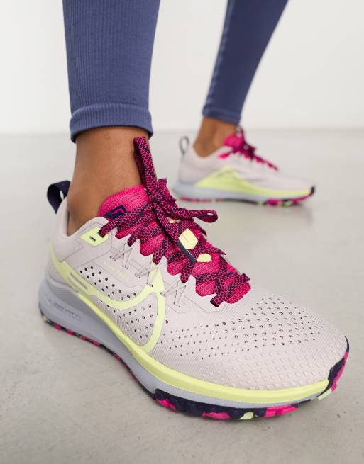 Nike react best sale white and pink