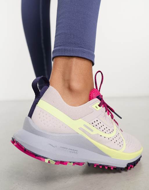 Running pegasus 36 2025 trail trainers in pink