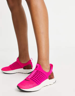 nike women's phantom run flyknit