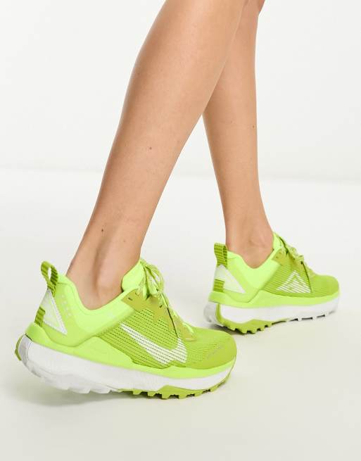 Nike Running React Wildhorse 8 trainers in green, 2 of 4