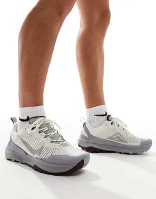 Nike Running Nike Running React Wildhorse 8 trainers in light green