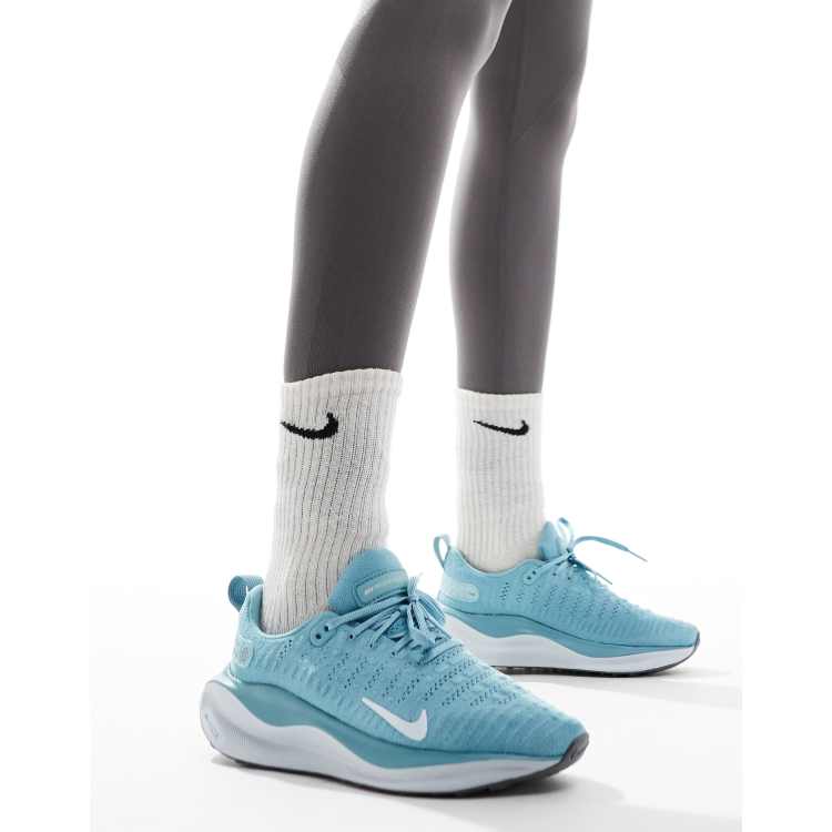 Light blue nike running shoes best sale