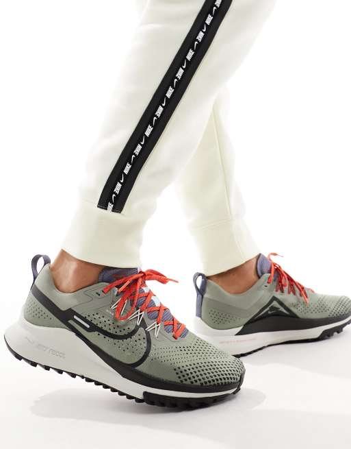 Nike Running – ReactX Pegasus Trail 4 – Lauf-Sneaker in Khaki