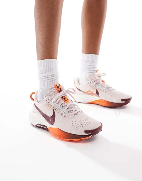 Nike Running – ReactX Pegasus Trail 5 – Beżowo-pomarańczowe buty sportowe - view 1