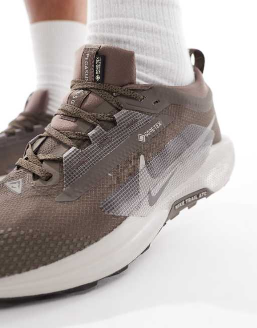 Nike Running – ReactX Pegasus Trail 5 – Gore-TEX – Bruna och grå sneakers, 4 av 5