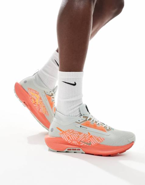 Nike Running - ReactX Pegasus Trail 5 - Gore-Tex - Grå och orange sneakers - view 1