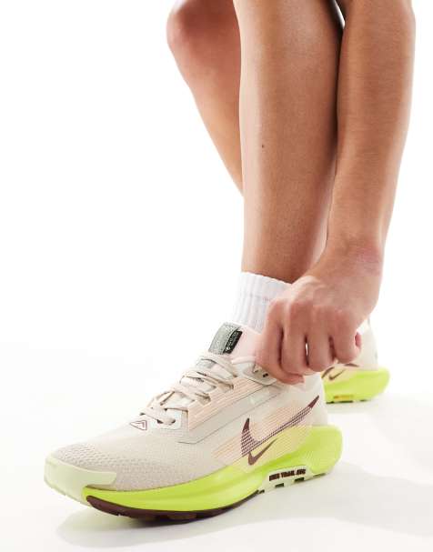 Nike Running - ReactX Pegasus Trail 5 GORE-TEX - Sneakers in wit - view 1