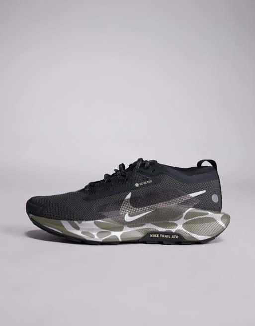 Nike Running ReactX Pegasus Trail 5 GORE-TEX trainers in black and green, 2 of 5