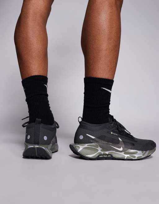 Nike Running ReactX Pegasus Trail 5 GORE-TEX trainers in black and green, 3 of 5