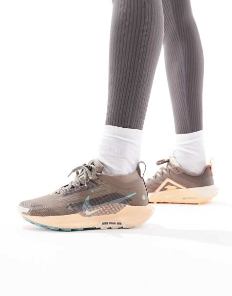 Nike Running ReactX Pegasus Trail 5 Gore-TEX trainers in brown - view 1