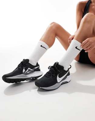 Nike Running - Reactx Pegasus Trail 5 - Sneaker in Schwarz und Weiß