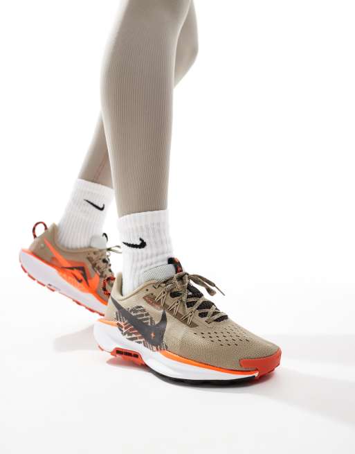 Nike Running ReactX Pegasus Trail 5 sneakers in khaki and orange, 4 of 5