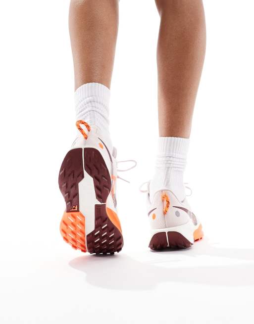 Nike Running ReactX Pegasus Trail 5 trainers in beige and orange , 4 of 5