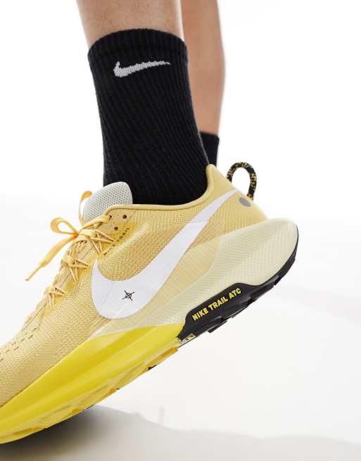Nike Running ReactX Pegasus Trail 5 trainers in yellow, 5 of 5