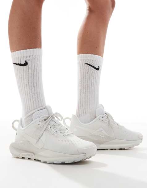 Nike Running – ReactX Pegasus Trail 5 – Vita träningsskor - view 1