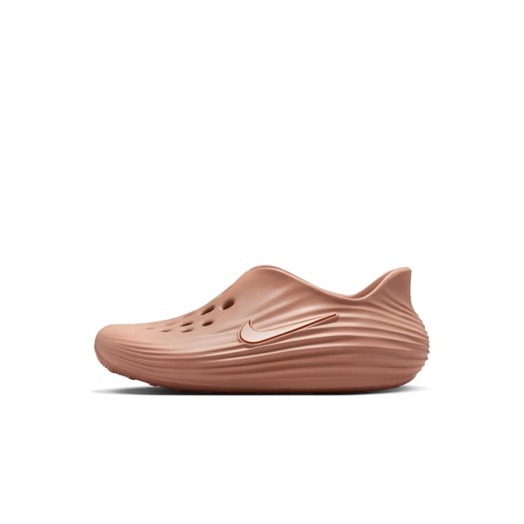 Nike Running ReactX Rejuven8 clogs in rose gold | ASOS