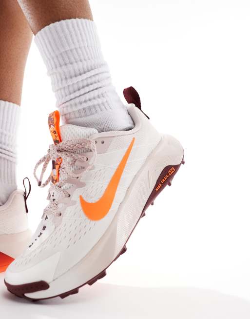 Nike Running ReactX Wildhorse 10 trainers in off white and red, 4 of 5