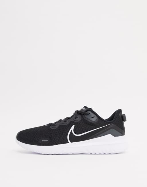 nike running renew arena trainers