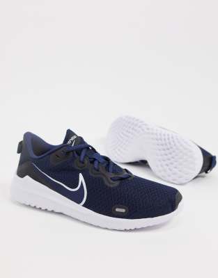 navy nike trainers