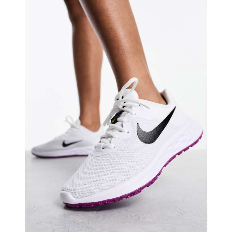 Nike hot sale revolution purple