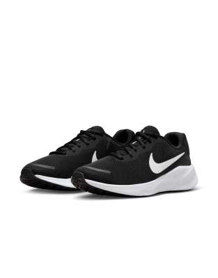 Revolution 7 sneakers in black and white
