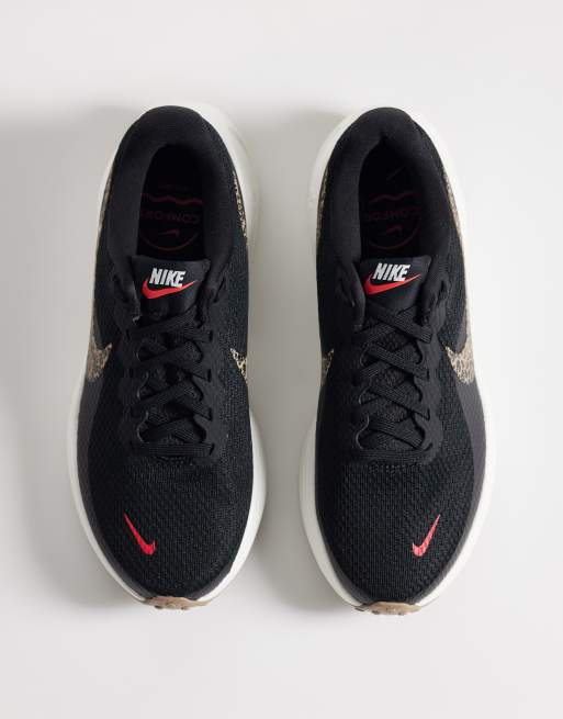 Nike Running Revolution 8 Sneaker in Schwarz und Animal-Print, 2 von 5