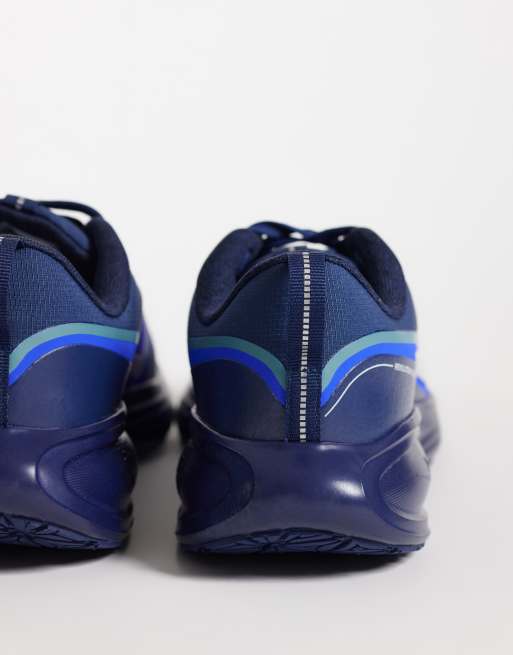 Nike Running Revolution 8 Utility sneakers bianche e blu, 3 di 5