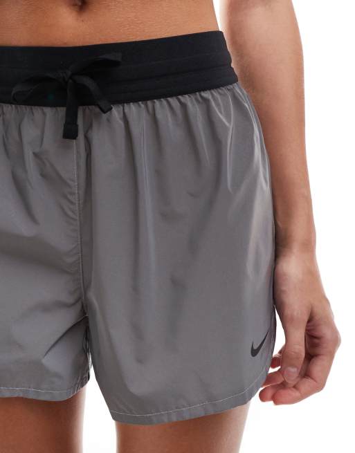 Nike Running Run Division 3 inch reflective shorts in silver | ASOS