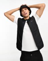 Nike Running Padded Gilet In Black 858145-010