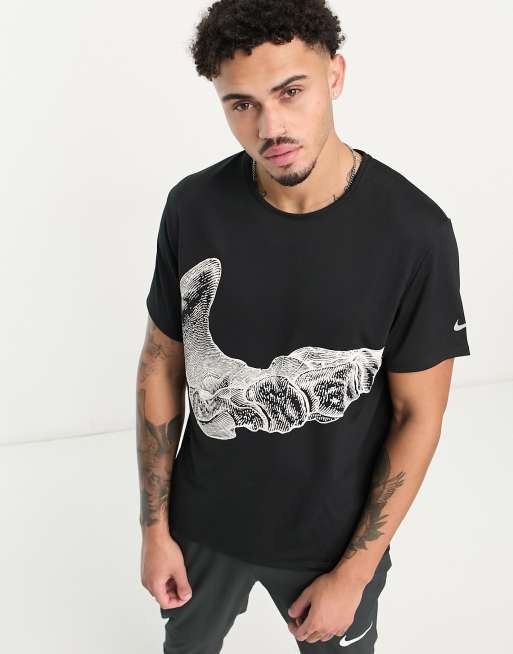 Nike Running Run Division Back Print T-Shirt In Grey 923221-445, ASOS