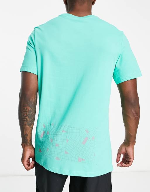 Mint green hotsell nike shirt