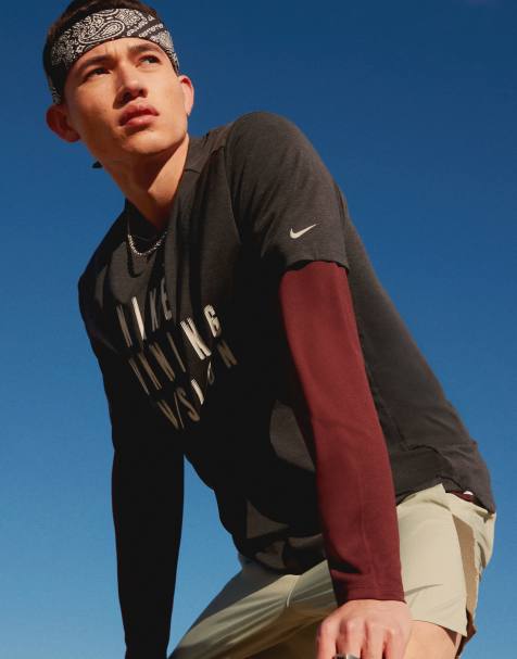 Nike Running Run Division graphic t-shirt in black