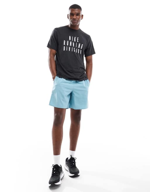 Nike Running Run Division logo graphic T-shirt in black, 3 of 4