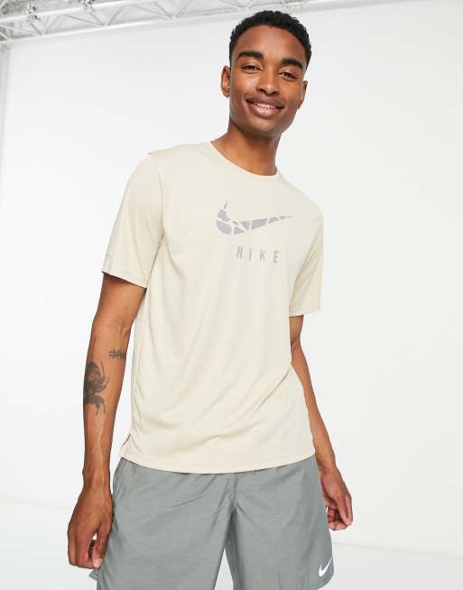 Nike best sale metallic shirts