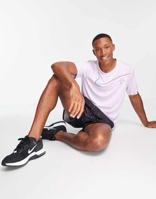 Nike Running – Run Division Miler – Różowy T-shirt z logo Swoosh, 3 z 4