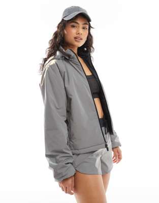 Run Division reflective jacket in gray