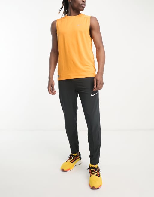 Nike medalist sale run division