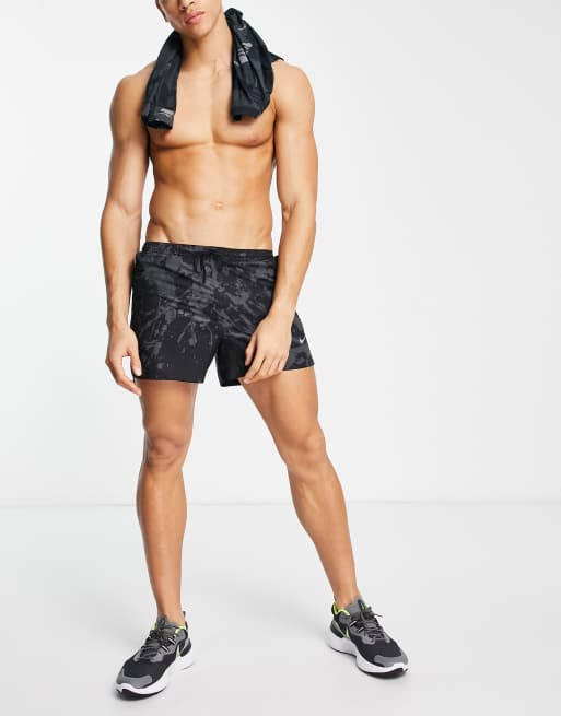 Nike flex stride printed hot sale shorts